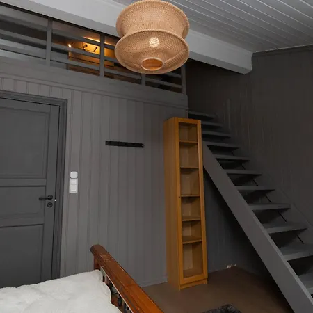 Newly Renovated In Nesfjellet, * נסביין