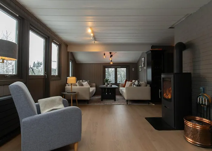 Newly Renovated In Nesfjellet, Сasa de vacaciones *